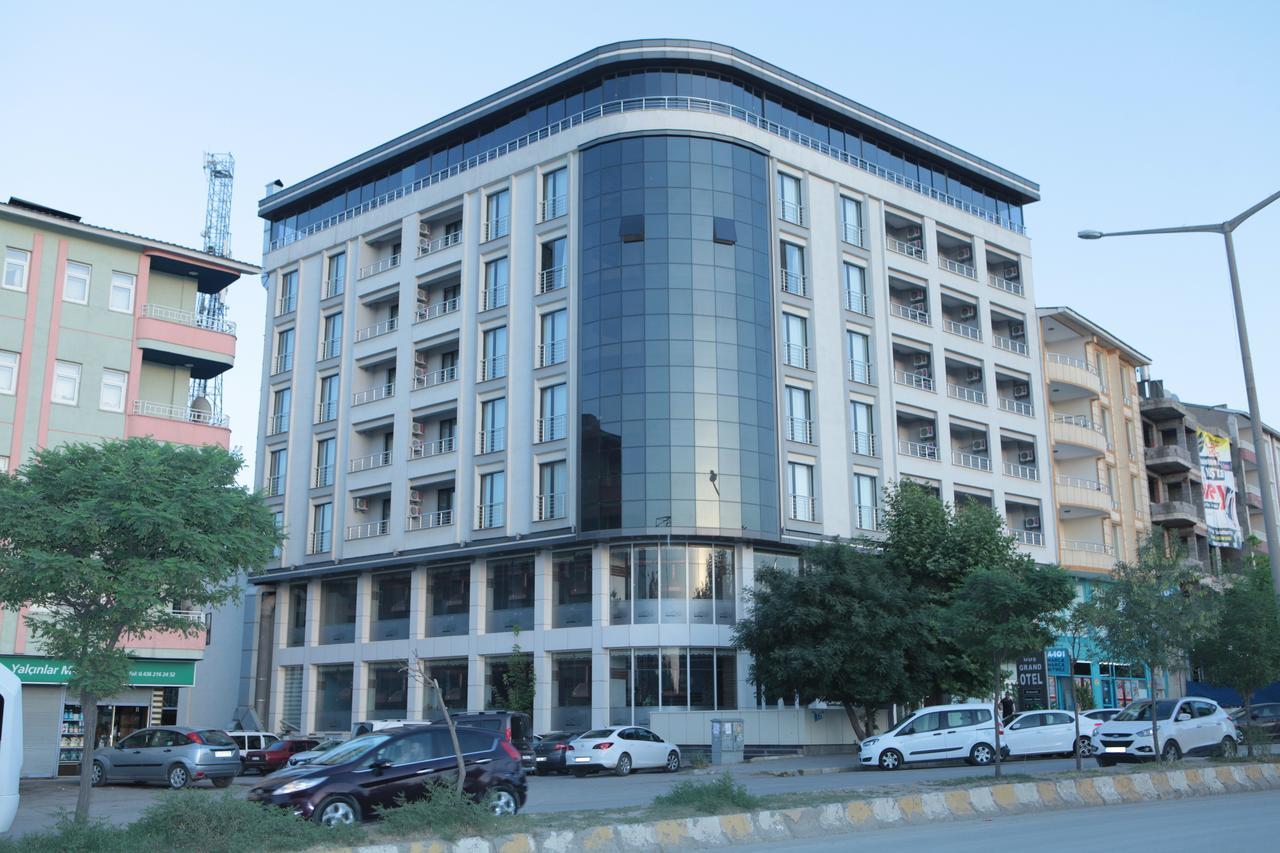 Mus Grand Hotel Exterior foto